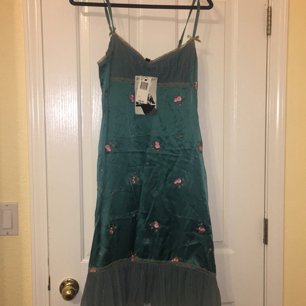 !!NWT Betsey Johnson Silk Dress w/ floral appliqué